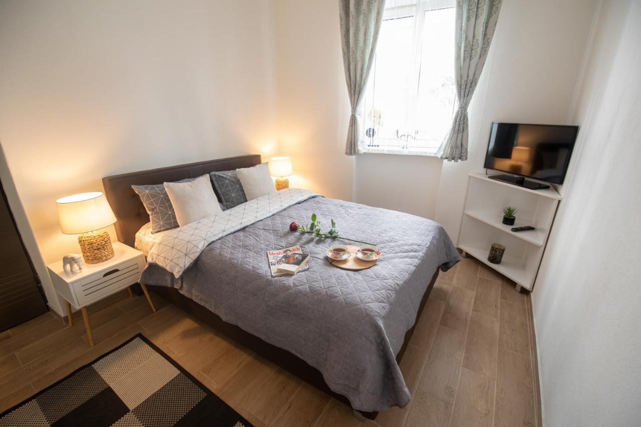 Central Bright Apartment Kluż-Napoka Zewnętrze zdjęcie